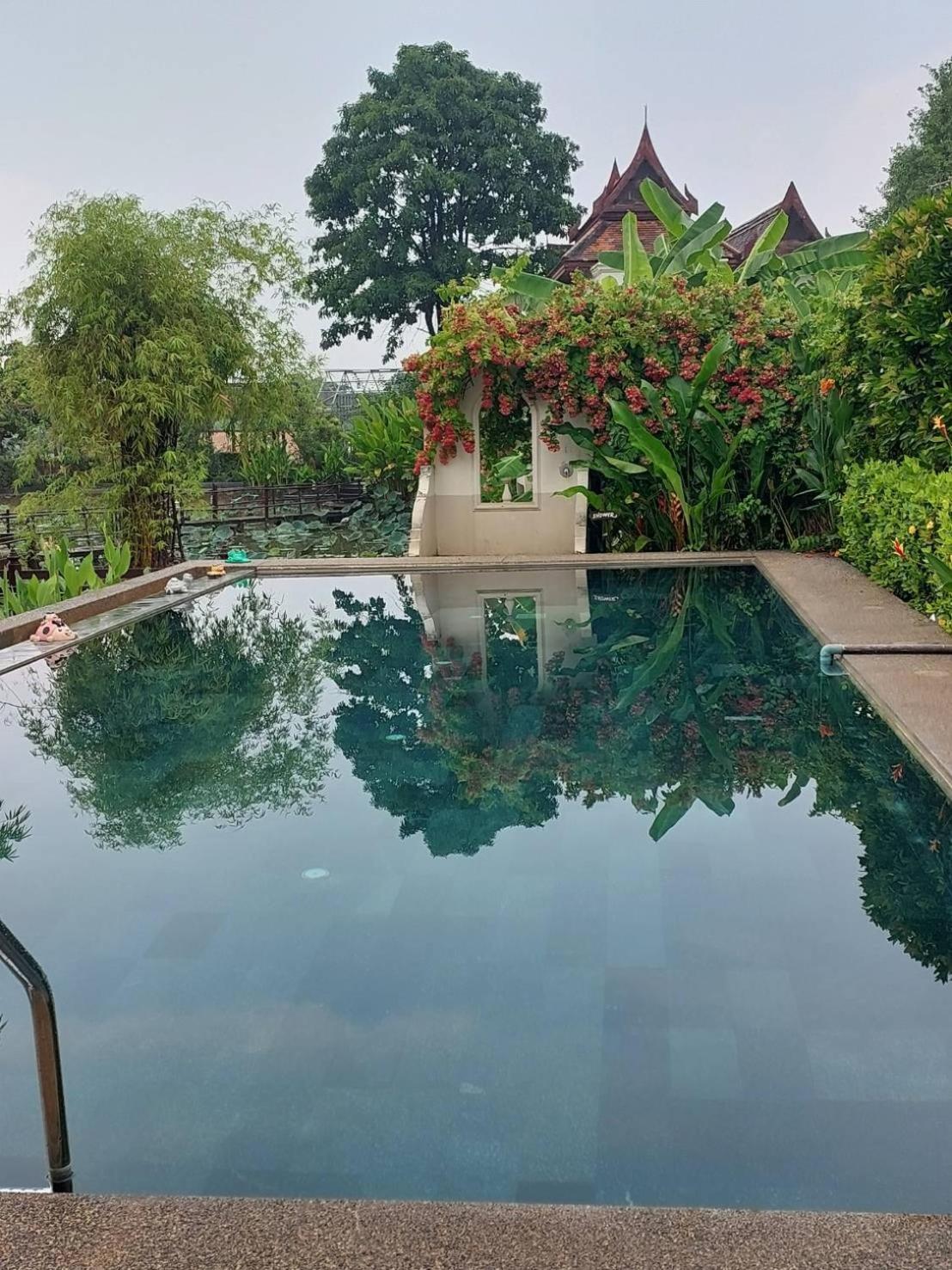 Ayutthaya Garden River Home Ban Bang Krasan Exterior foto